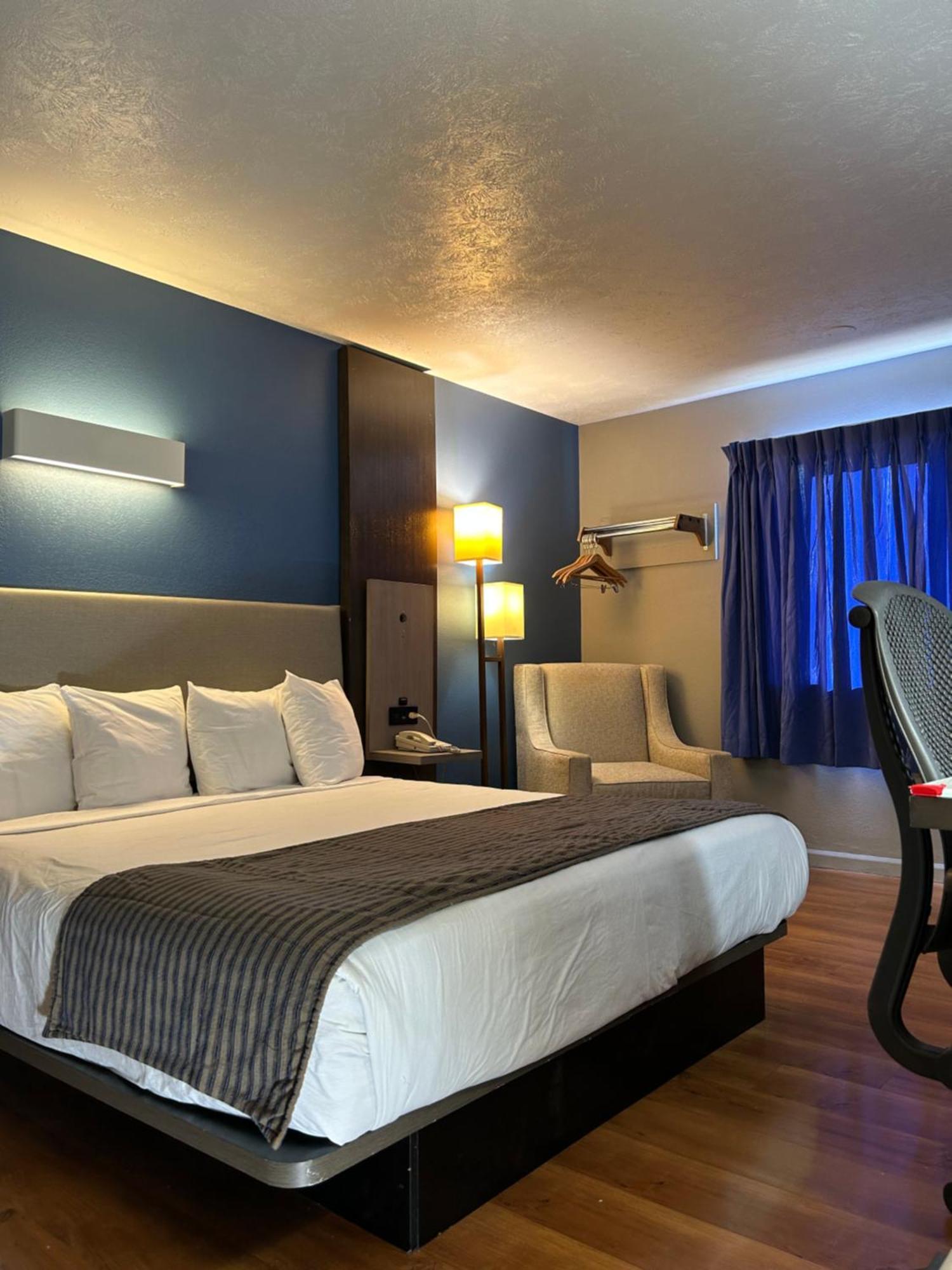 Rodeway Inn Emporia Eksteriør billede